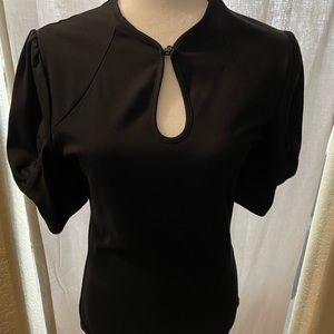 Keyhole blouse with slight puff at sleeves